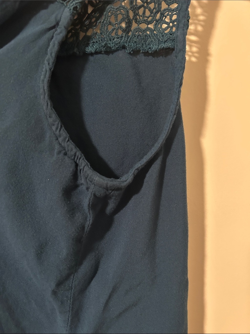 Old Navy Teal Crochet-Yoke Sleeveless Shirt - Picture 5 of 9